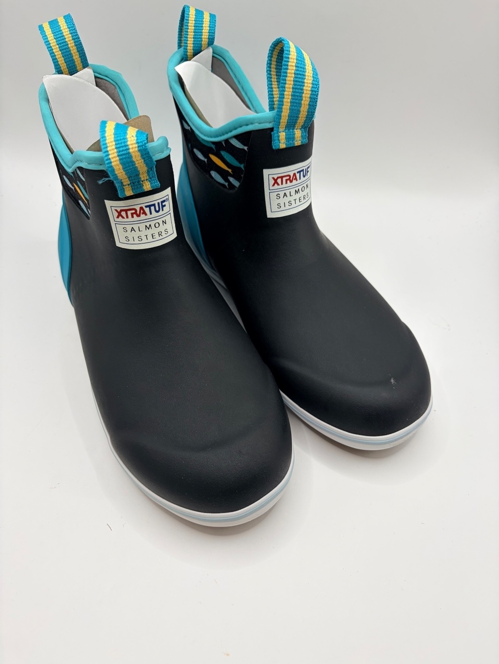 XTRATUF × Salmon Sisters Women’s 6-Inch Ankle Deck Boots in black, size 7 New